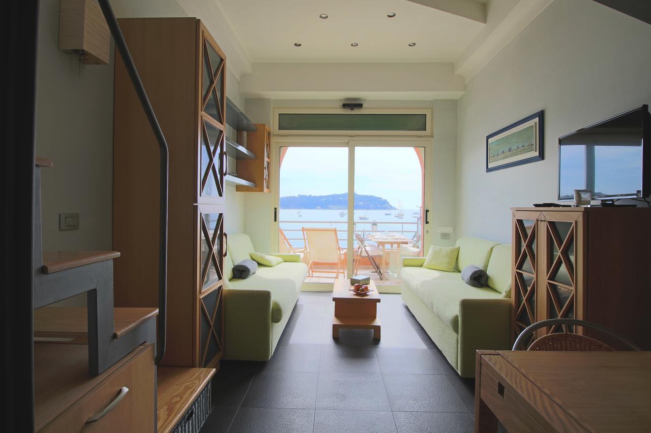 Studio Bay View By Icasamia Apartamento Villefranche-sur-Mer Exterior foto